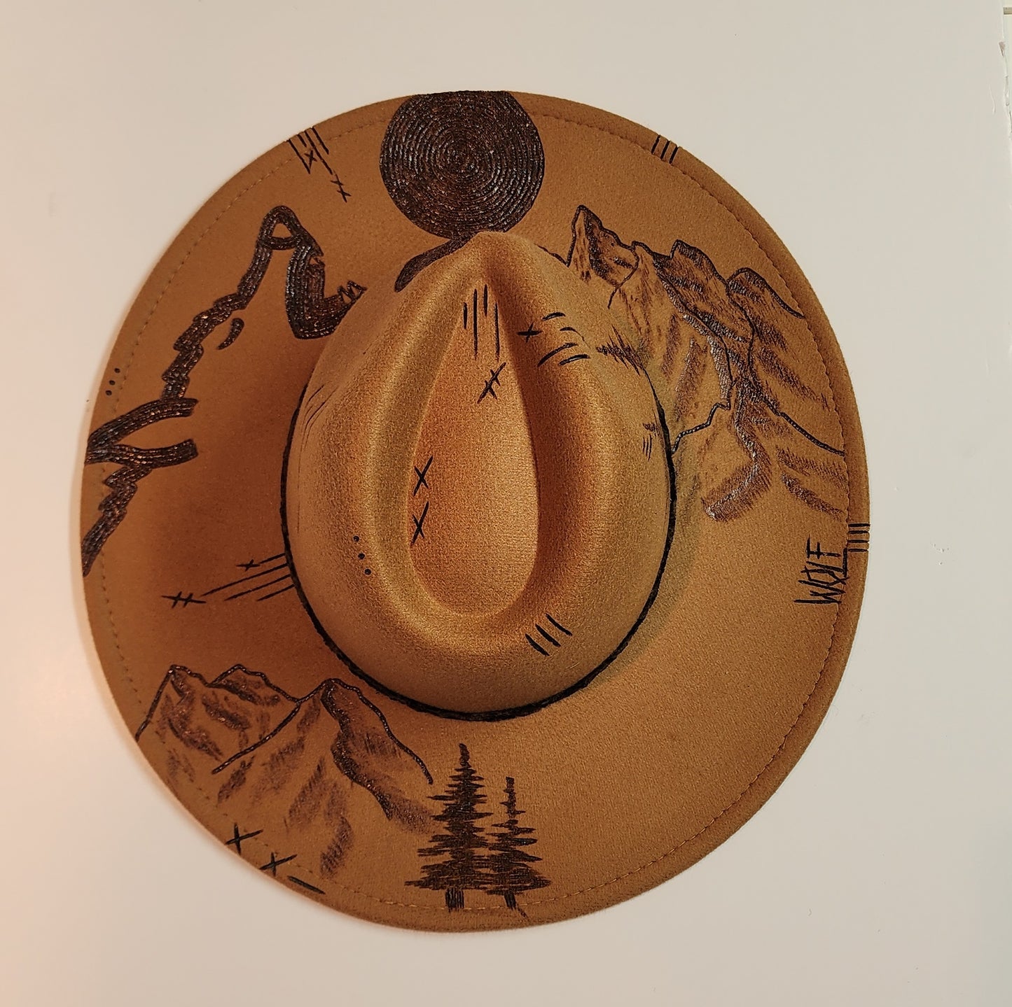 Wolf and moon Half Design