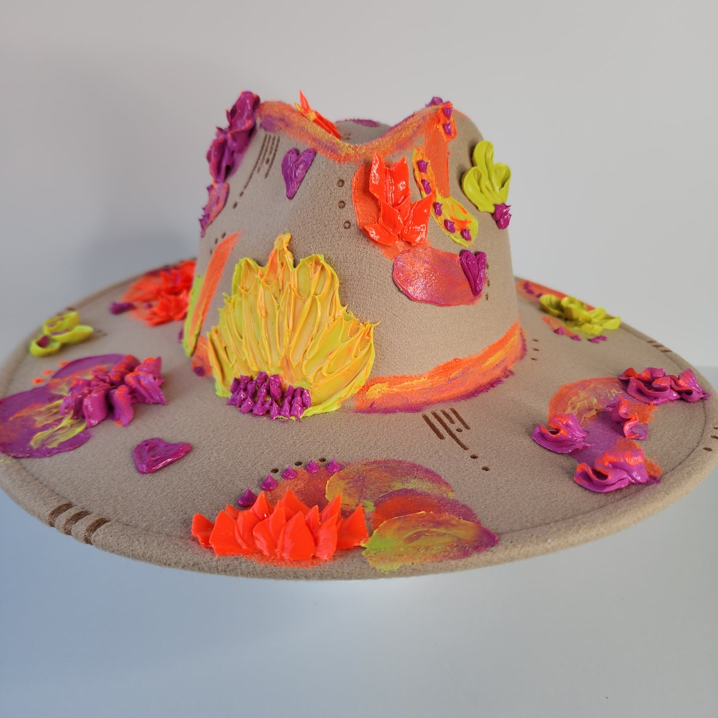 3D Art Hat UV Light Activated