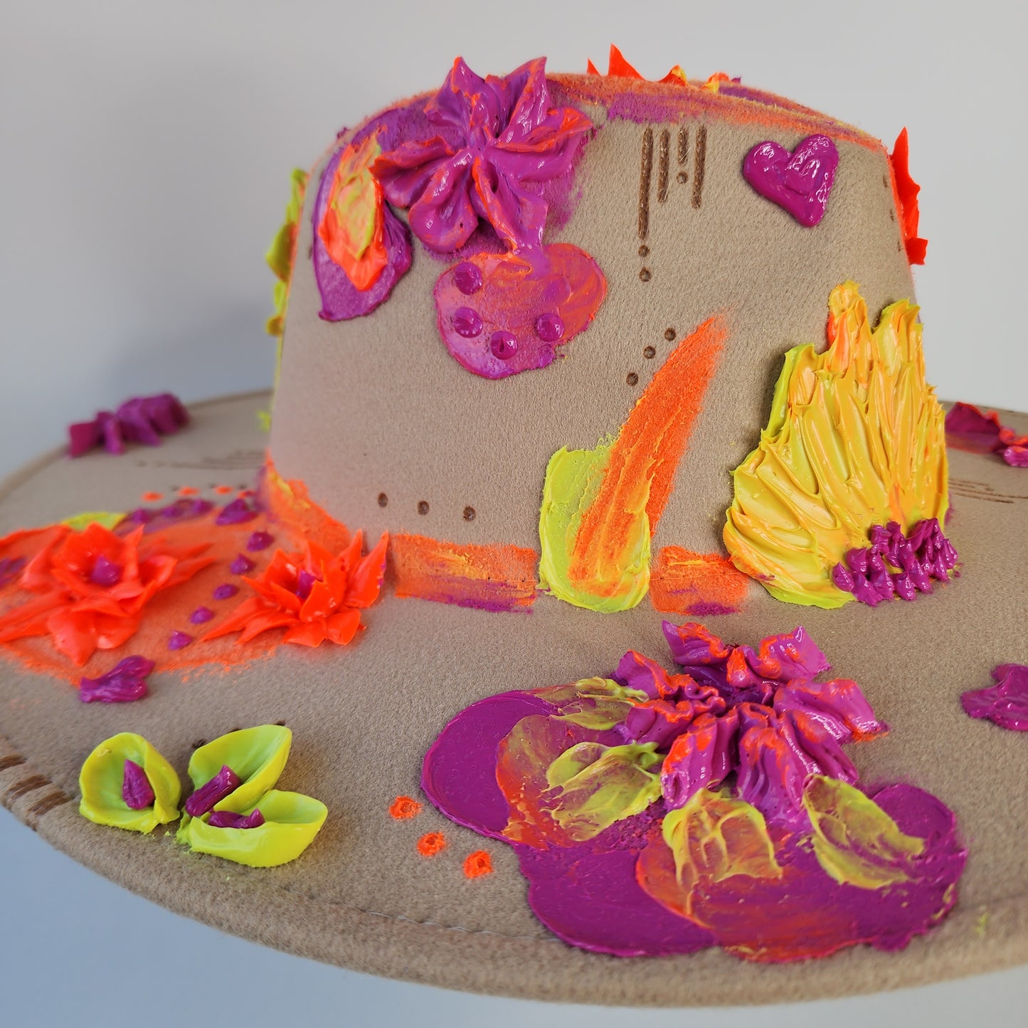 3D Art Hat UV Light Activated