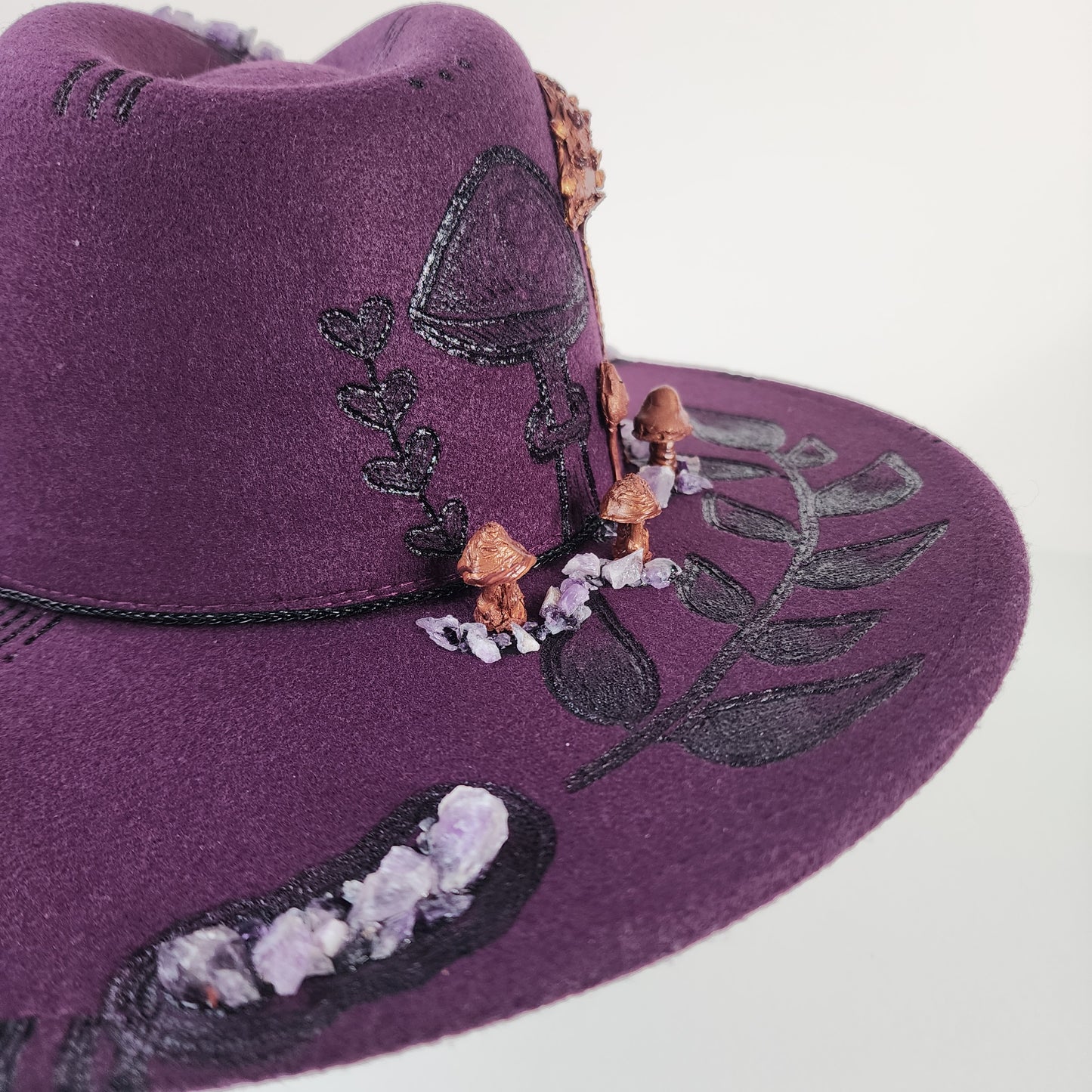 3D Art / Amethyst Crystal / Burnt Design hat