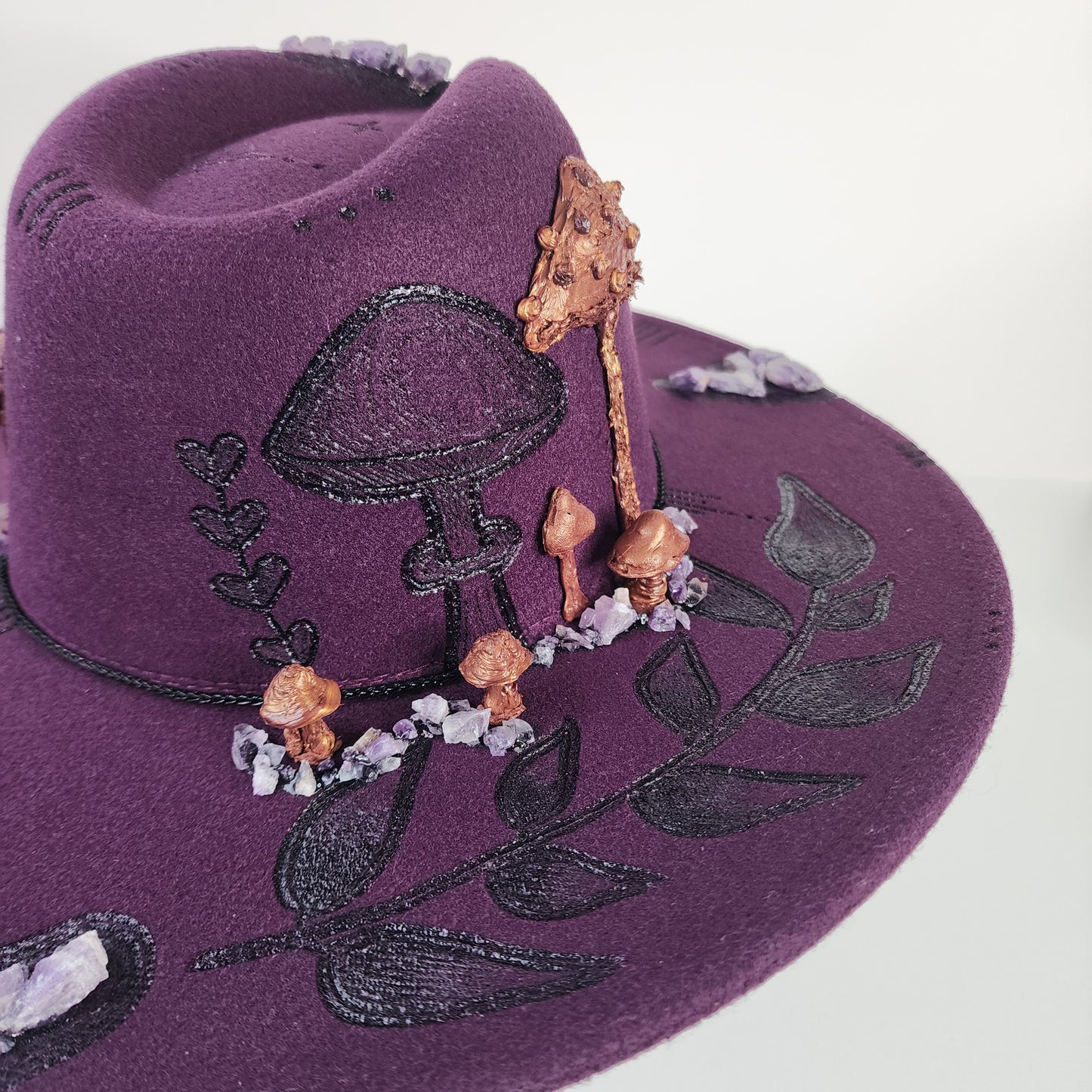 3D Art / Amethyst Crystal / Burnt Design hat