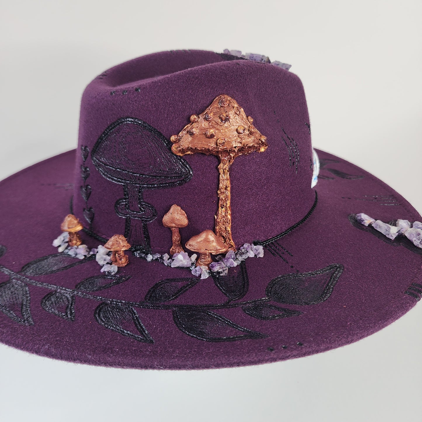 3D Art / Amethyst Crystal / Burnt Design hat