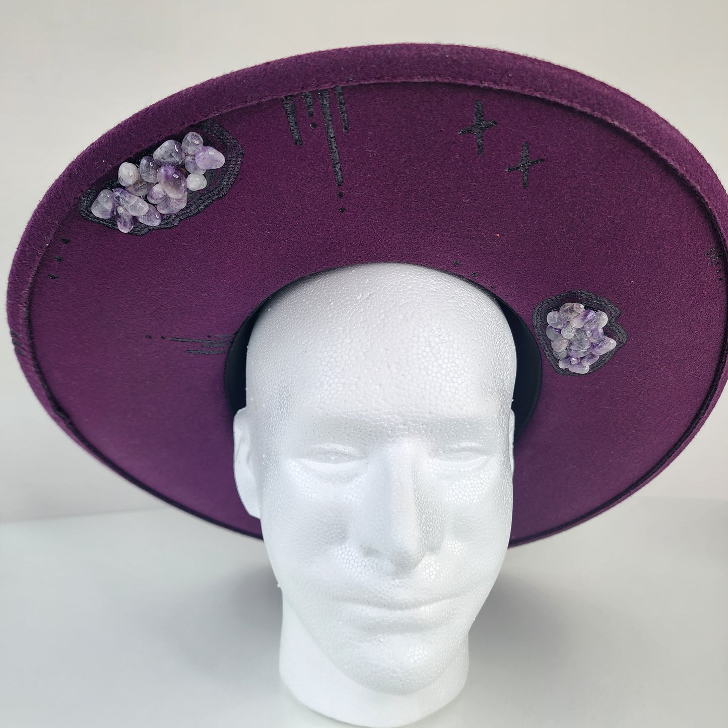 3D Art / Amethyst Crystal / Burnt Design hat